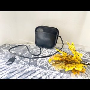 ✨Coach✨Vintage Black Leather Small Crossbody Purse
